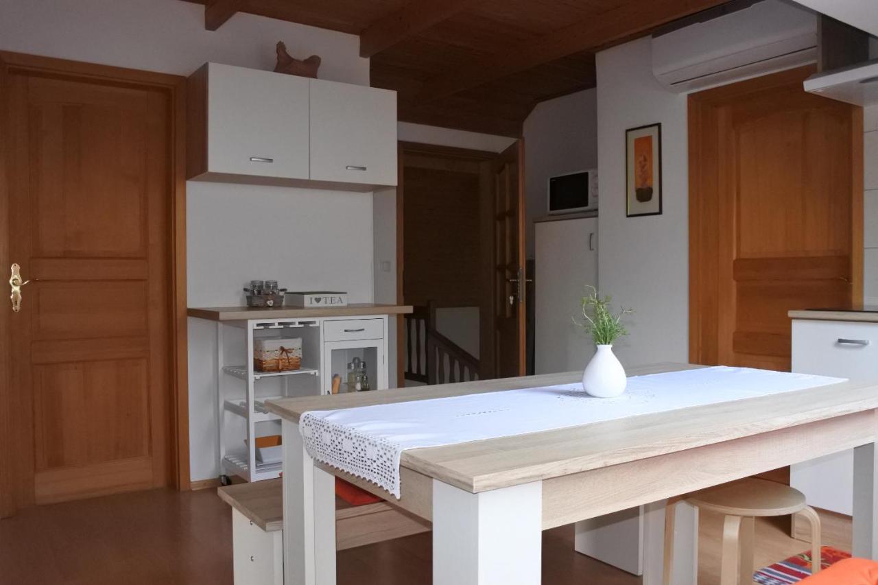 Apartma Vrh Lesce  Luaran gambar