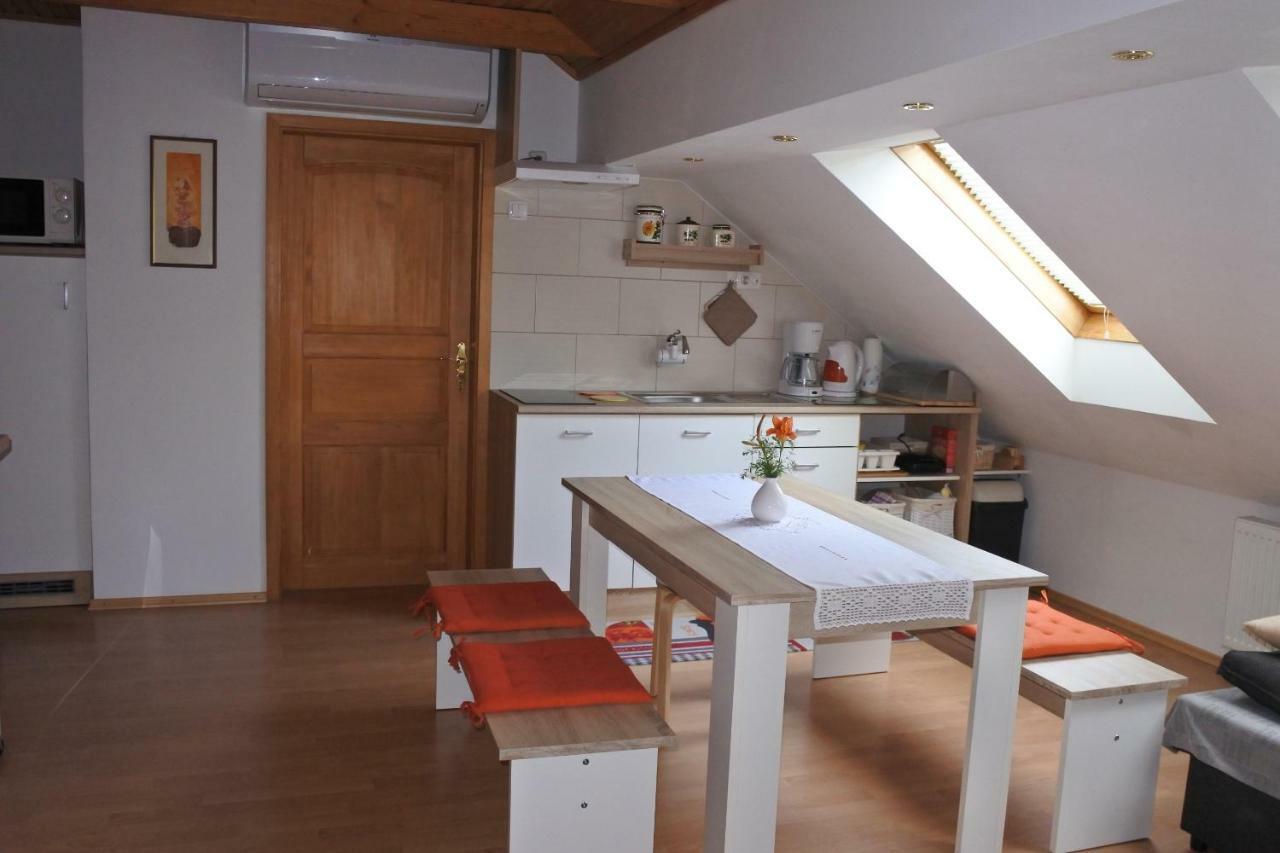 Apartma Vrh Lesce  Luaran gambar